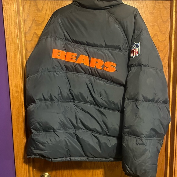 Chicago Bears vintage puffer Reebok coat - Picture 6 of 6